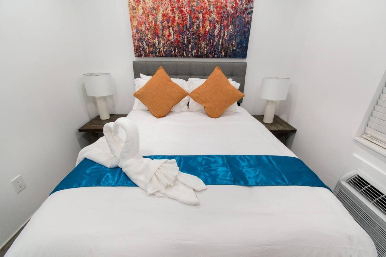 Chick & Fashionable 1 Bedroom Apt Beach Unit # 4 Hollywood Dış mekan fotoğraf